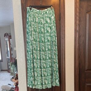 Mi Ami - Green Leaf Print Maxi Skirt